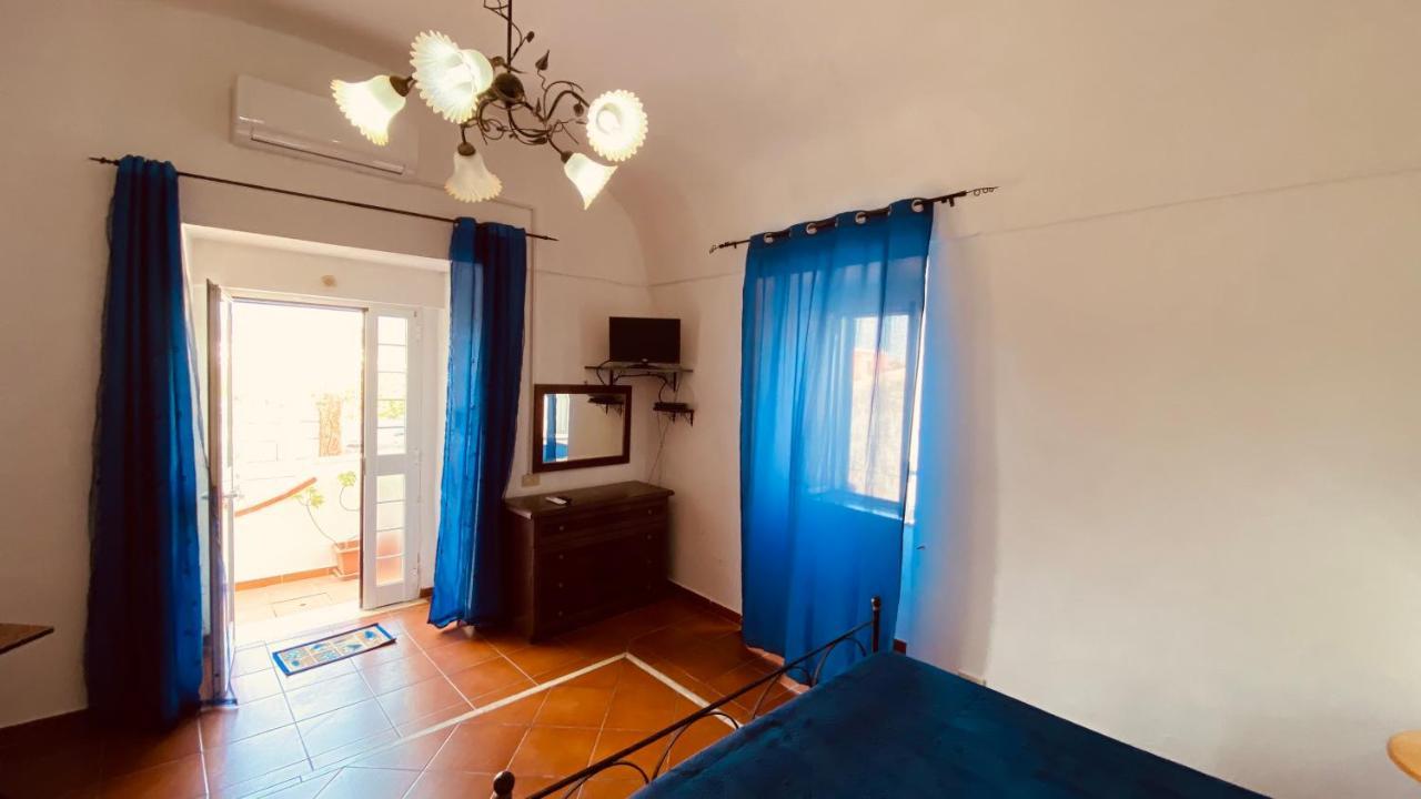 Casa Ninetta - Immobilevante Ponza Ngoại thất bức ảnh