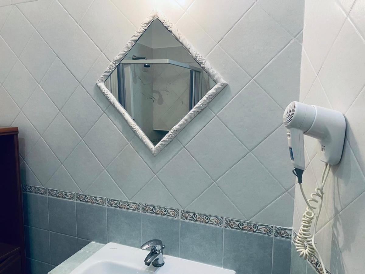 Casa Ninetta - Immobilevante Ponza Ngoại thất bức ảnh